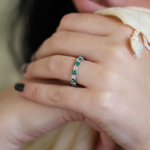 Серебряное кольцо с зелеными топазами Swarovski Веночек счастья