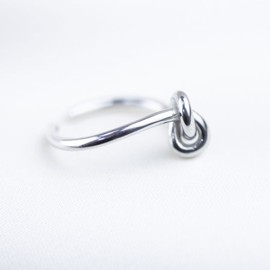 Серебряное кольцо безразмерное Узелок