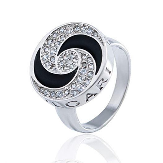 Серебряное кольцо с камнями Спираль